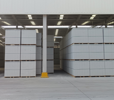 ����ש����